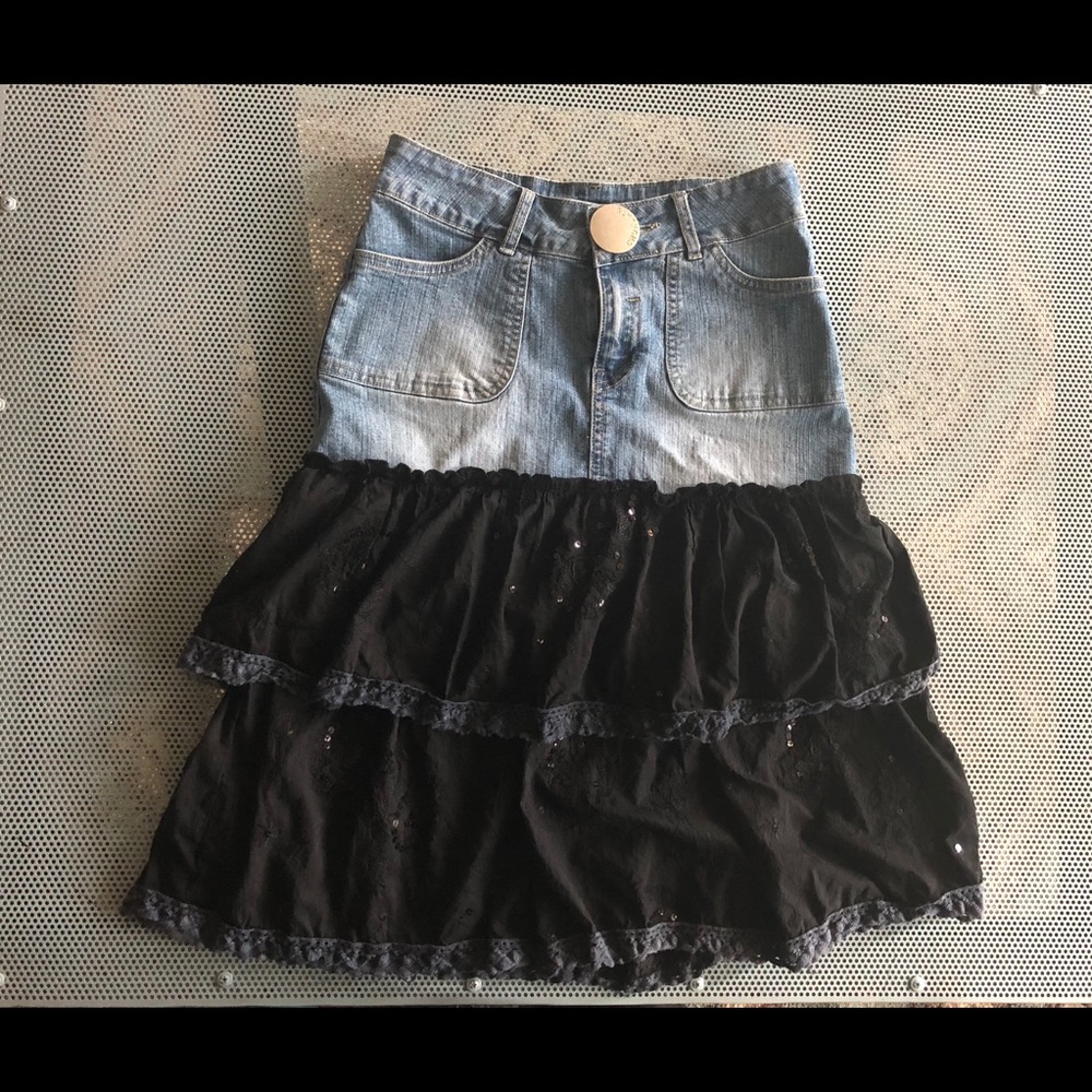 Jean and black ruffled skirt